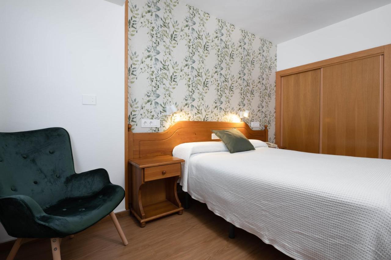 Hotel Mi Casa Sabiñánigo Екстериор снимка