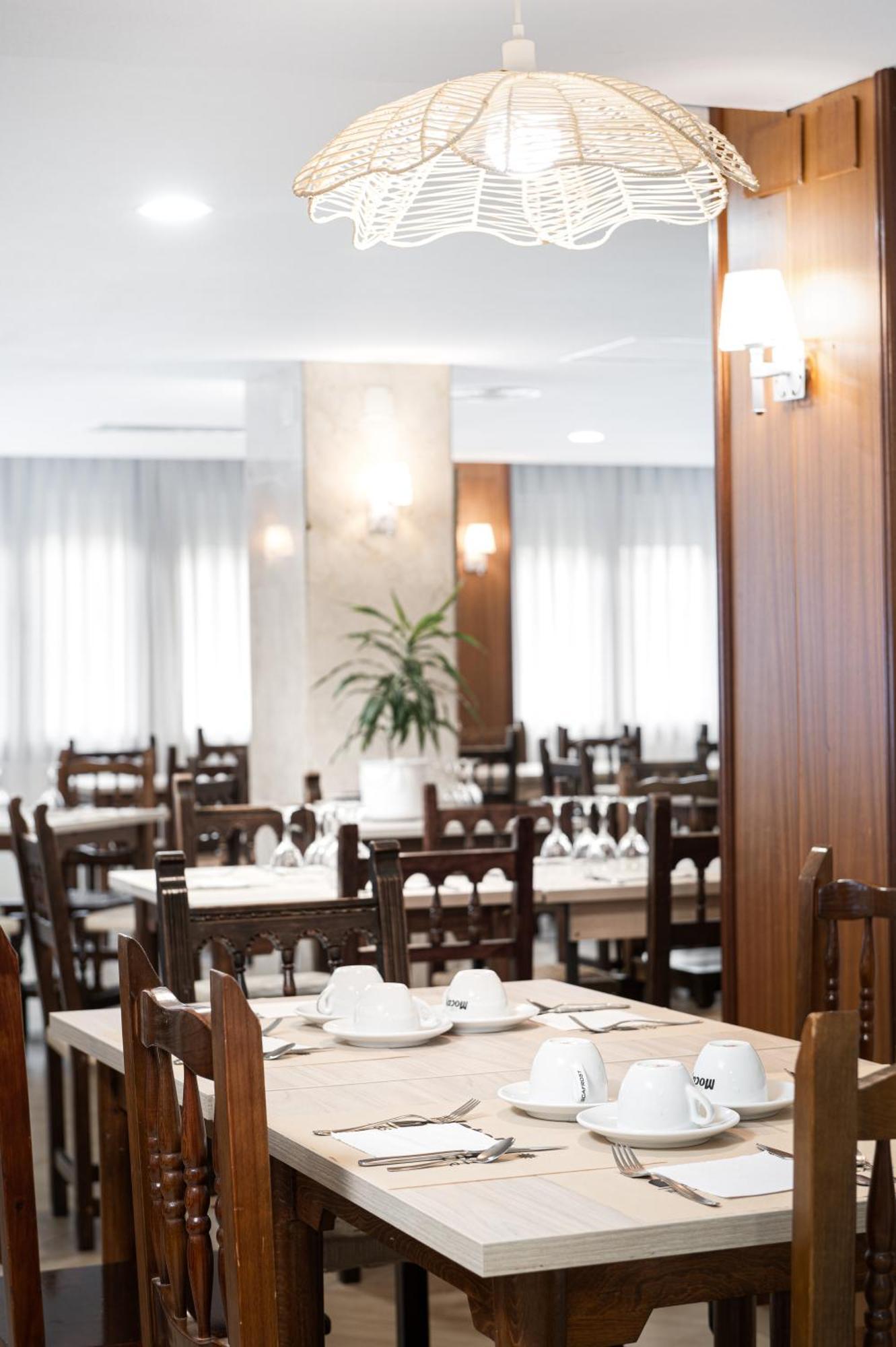Hotel Mi Casa Sabiñánigo Екстериор снимка